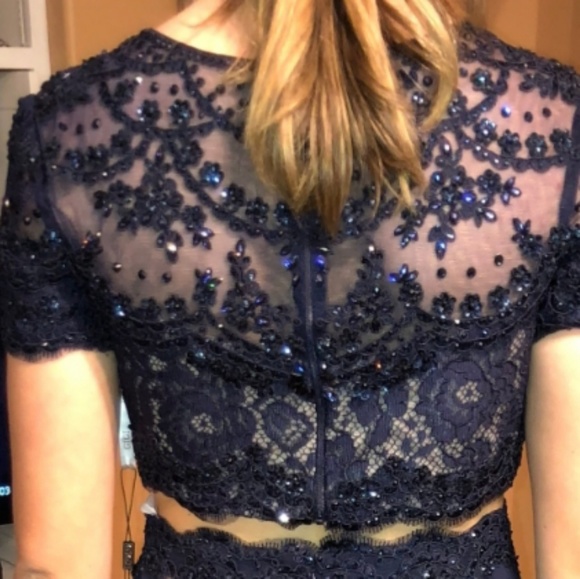 GIGI 2 piece prom gown - Picture 3 of 5